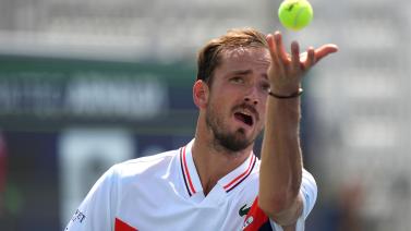 正以令人瞩 正以令人瞩